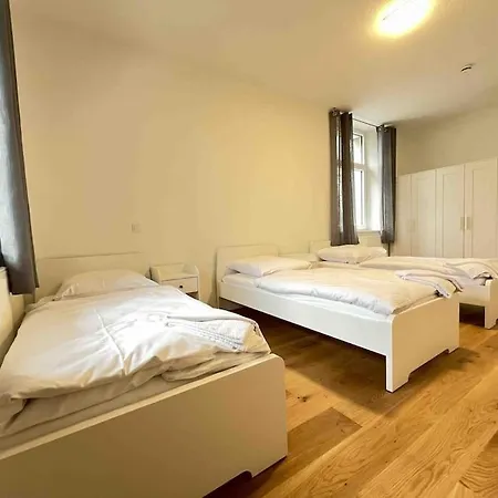 Apartment Am1036 - Moderne Monteurwohnung Mit Balkon